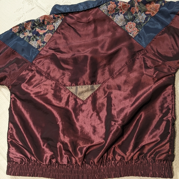 Current Seen Windbreaker - Picture 12 of 12
